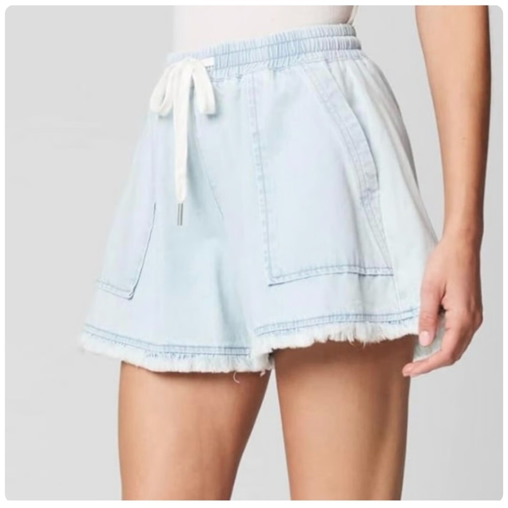 Blank NYC | Doing Too Much Elastic Waist Light Wash Denim Shorts | S